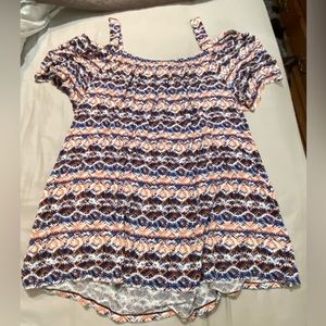Rose & Olive NWOT top with gorgeous and colorful design size 1X retail $45